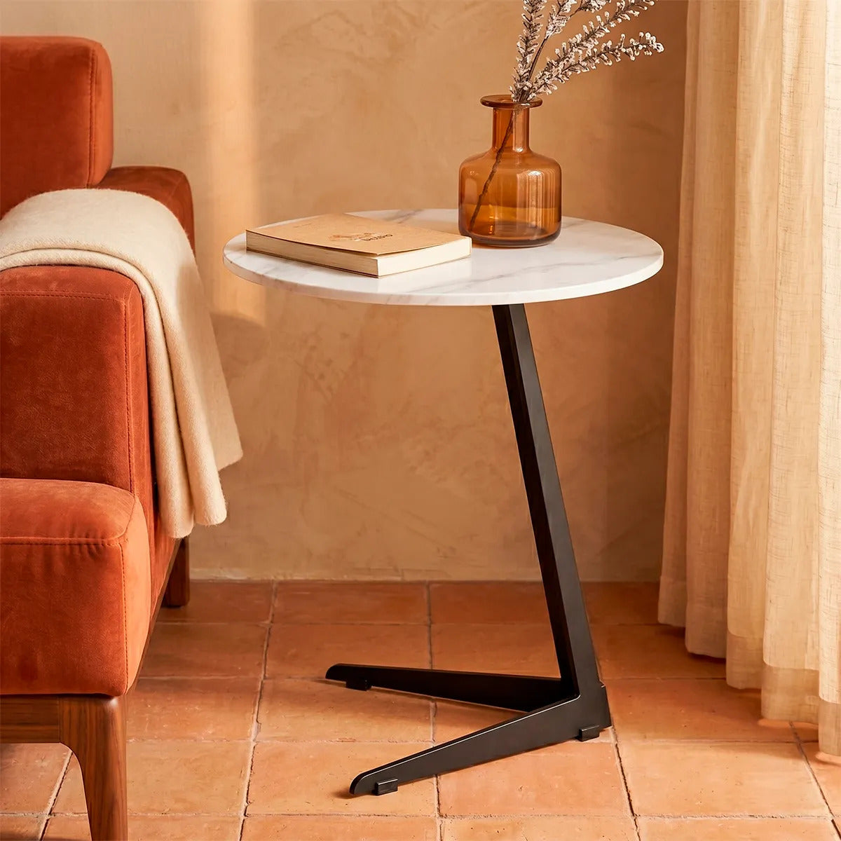 Mesa Auxiliar Lateral Minimalista Cubierta Piedra Elegante