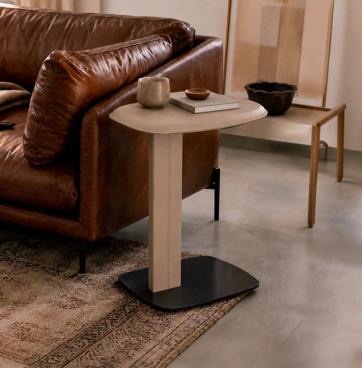 Mesa Lateral Minimalista Metal Forrado Auxiliar Moderno